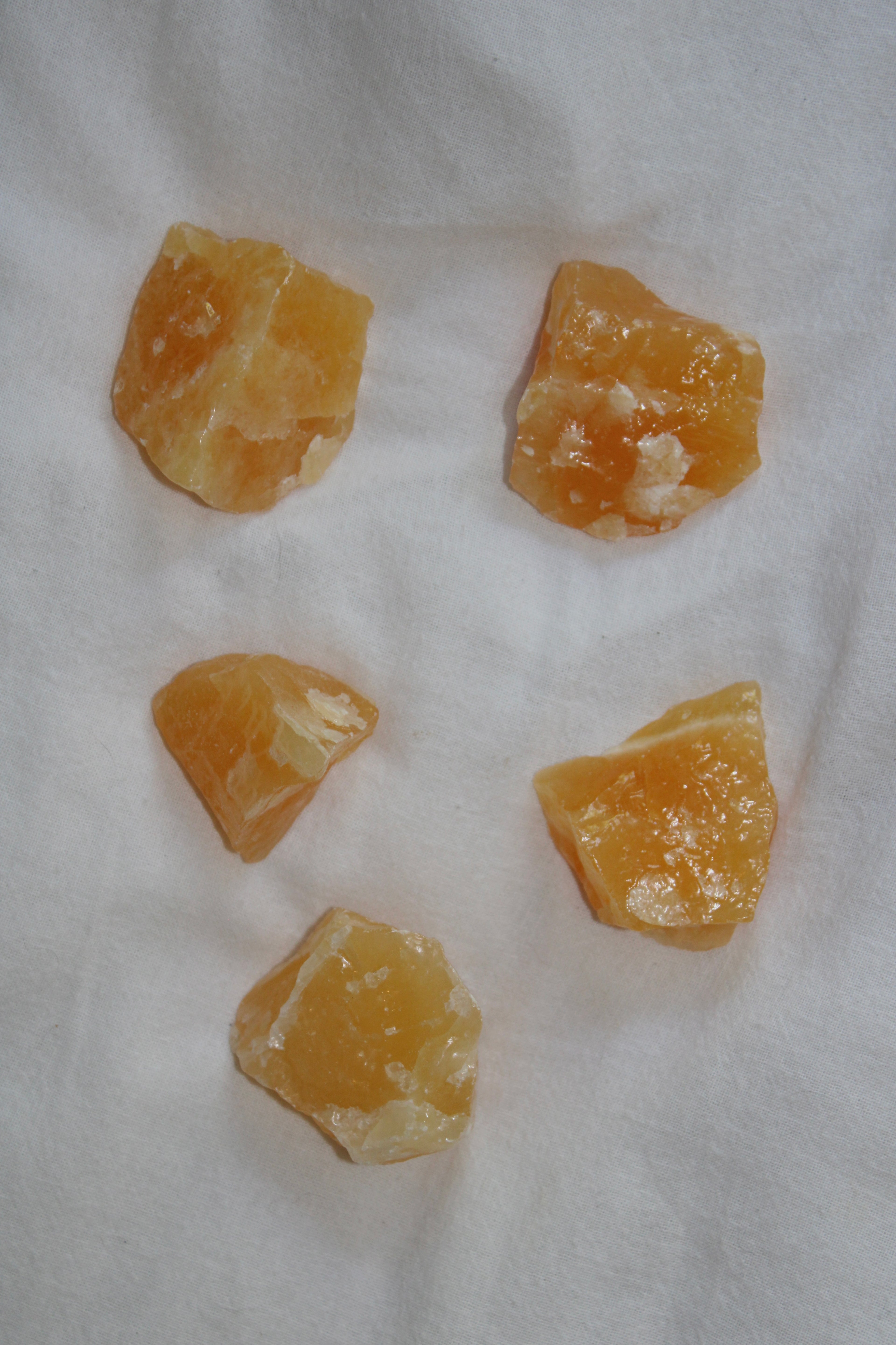 Yellow calcite - raw