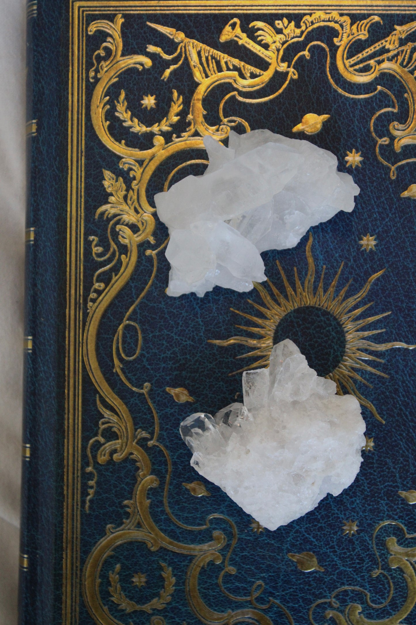Raw clear quartz
