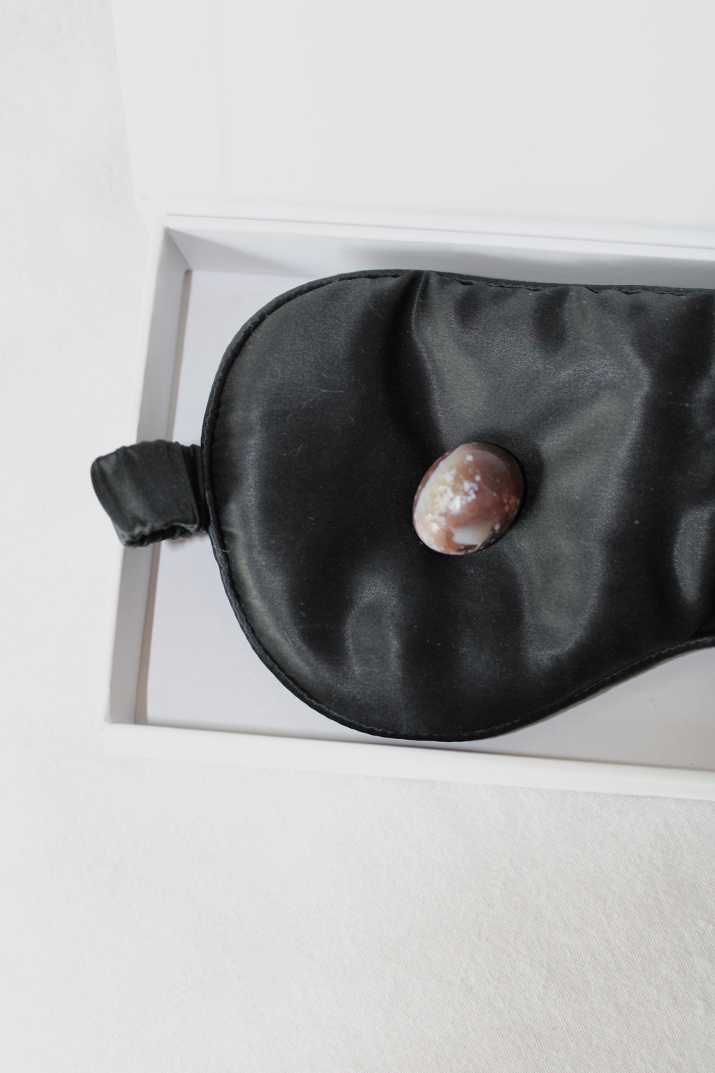 Mulberry silk sleeping mask (+ free crystal gift)