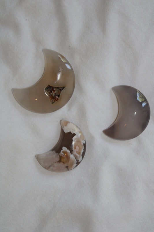 Flower agate moon
